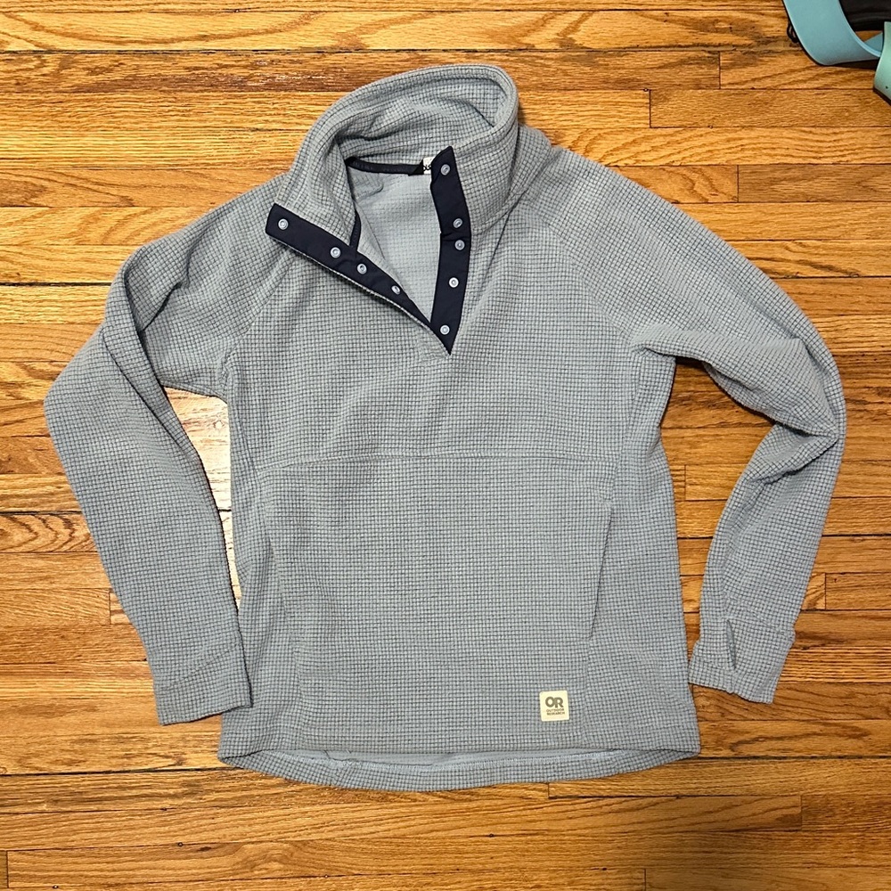Outdoor Research Light Gray Waffle Snap Pullover with Navy Trim